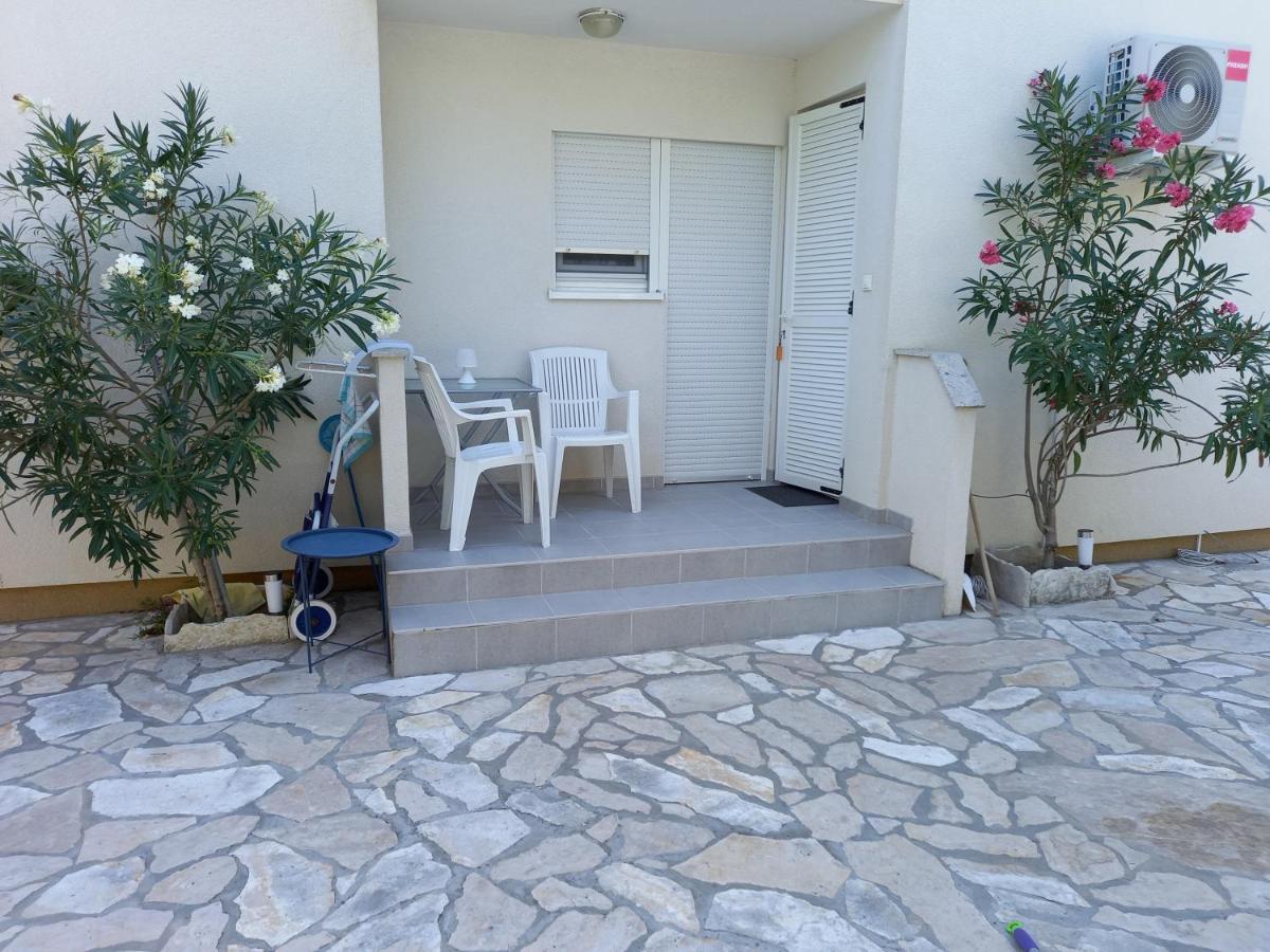 נובליה Apartments President מראה חיצוני תמונה