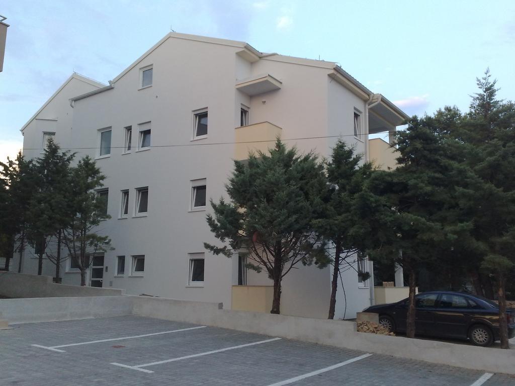 נובליה Apartments President מראה חיצוני תמונה